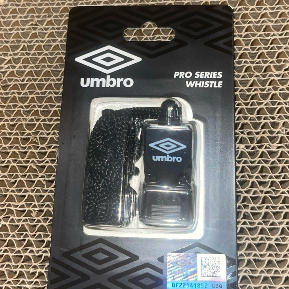 Umbro Pro Series Black Whistle NWT